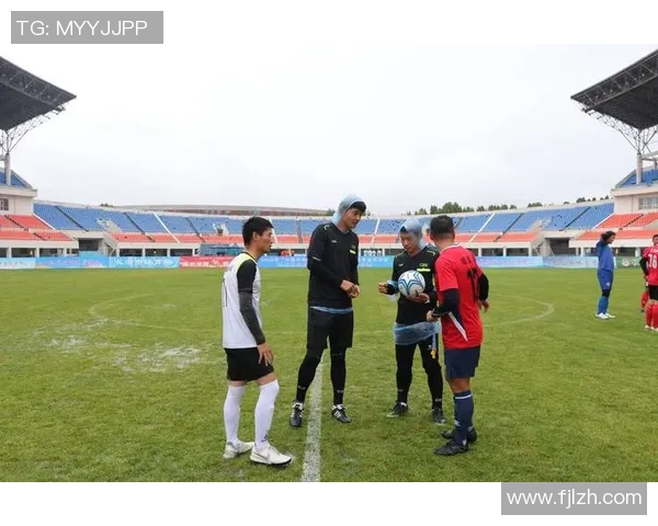 足球明星在赛场外的另一项运动跑步的魅力与挑战探讨